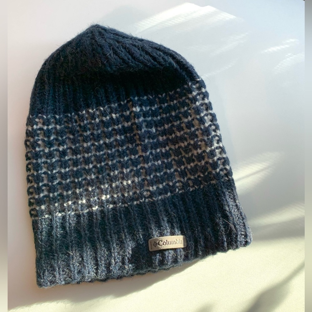 Columbia Navy and Grey Knit Beanie Stocking Cap